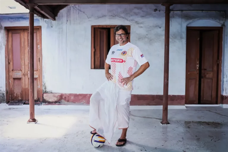ইস্ট বেঙ্গল অ্যাওয়ে কিট 23-24 অত্যাশ্চর্য কার্লেস কুয়াড্রেট ভিডিও সহ প্রকাশিত হয়েছে