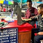 ফুটপাথে চিকিৎসা: তপন দাসের জীবন সংগ্রাম