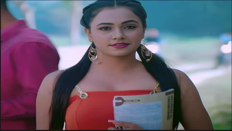 তৃষা কর মধুর