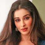 হটেস্ট অভিনেত্রী নায়রা ব্যানার্জি বয়স, উচ্চতা, ওজন, ক্যারিয়ার এবং আরও অনেক কিছু