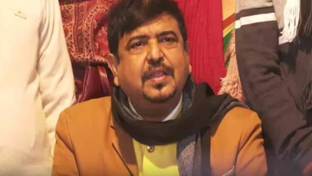 মন্ত্রী সুজিত বসুর