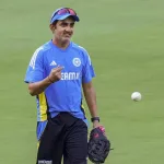 অস্ট্রেলিয়া সফরে সাজঘর নিয়ে বিতর্ক, কোচ গম্ভীরের মুখ খুললেন