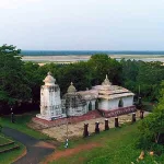 দোলে তারকাদের মতো সাজুন: রঙের উৎসবে ফ্যাশনের ছোঁয়া