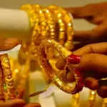 এক লাখের দোরগোড়ায় সোনার দাম, বিপাকে মধ্যবিত্ত, মুখ থুবড়ে পয়লা বৈশাখের বাজার