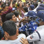 তথ্য ছিল, তবুও নিয়ন্ত্রণের বাইরে কেন? পুলিশের ভূমিকায় প্রশ্নের মুখে বিকাশ ভবনের বিক্ষোভ