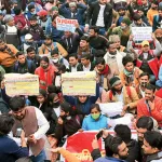 সহায়তা ভরসা, কিন্তু কিছু অভিযোগও—সরকারি ভাতার সুবিধা নিয়ে মিশ্র প্রতিক্রিয়া