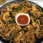 মুচমুচে মোচার খোসার পকোড়া: ভাত বা চায়ের সঙ্গে জমবে জমজমাট আড্ডা