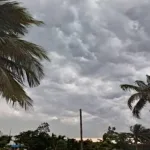 নিম্নচাপের শক্তি কমলেও, উত্তরবঙ্গে ভারী বর্ষণের সতর্কতা; কলকাতায় আরও কিছু দিন বৃষ্টি