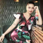 বড়পর্দা না ছোটপর্দা— দর্শকের কাছে স্বস্তিকা দত্ত এখন ‘বহুরূপী’! ‘মালিনী’ অবতারে ফিরলেন ভূত চতুর্দশীতে