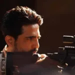 ১১ বছরের ছোট নায়িকাকে ভালোবেসে বিয়ে, ৮ বছর পর বিচ্ছেদ—তবু আবার প্রেমে ফিরলেন গুলশন দেবাইয়া! 💔➡️❤️