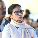 সুপ্রিম নির্দেশের পরেই প্রশাসনে কাঁপুনি! জেলাশাসকদের বৈঠকে আচমকা হাজির মমতা, স্পষ্ট বার্তা ও তীব্র সতর্কতা