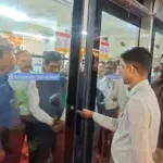 যাত্রী সুরক্ষায় আরও এক ধাপ এগোল মেট্রো: গ্রিন লাইনের স্ক্রিন ডোর দ্রুত সারাতে নয়া প্রশিক্ষণ ব্যবস্থা