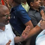 বিদায়ী রাজ্যপালকে ঘিরে রাজনৈতিক বিতর্ক: সাক্ষাৎ শেষে সরব মুখ্যমন্ত্রী