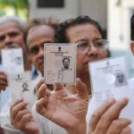 ঘণ্টাখানেকের বিভ্রাটে আতঙ্ক ভোটারদের, কমিশনের ওয়েবসাইটে ‘বিবেচনাধীন’ ভুলে জেরবার সাধারণ মানুষ