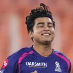 বিধ্বংসী ব্যাটিং, শিশুসুলভ আচরণ—বৈভব সূর্যবংশীর বয়স নিয়ে জল্পনার অবসান
