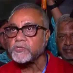 স্ট্রংরুম ঘিরে উত্তেজনা: কুণাল-শশীর অবস্থান, পাল্টা বিজেপির তাপস-সন্তোষের উপস্থিতি