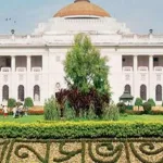 বিধানসভা ভেঙে দিলেন রাজ্যপাল, ইস্তফা না দিয়েও ‘প্রাক্তন’ মমতা! পশ্চিমবঙ্গের শাসনভার এখন কার হাতে?
