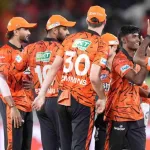 হায়দরাবাদের ব্যাটিং ঝড়ে হার বেঙ্গালুরুর, তবু শীর্ষস্থান নিশ্চিত কোহলিদের