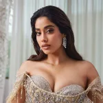 “ঘুম থেকে উঠে নিজের শরীর থেকেই অদ্ভুত গন্ধ পেতাম”—কঠিন সময়ের কথা খুলে বললেন জাহ্নবী কাপুর