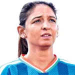 মাইলফলকের দোরগোড়ায় হরমনপ্রীত, বিশ্বের প্রথম ক্রিকেটার হিসাবে গড়তে চলেছেন অনন্য নজির