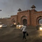 মুম্বইয়ে বৃষ্টির টান, মরু রাজস্থানে বন্যার আশঙ্কা! কেন ছন্দ হারাল বর্ষা?