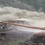 টানা বৃষ্টিতে উত্তরবঙ্গে বিপর্যয়, ফুঁসছে নদী— আলিপুরদুয়ারে বন্যা, ধসে বন্ধ শিলিগুড়ি-মিরিক সড়ক