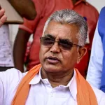 ‘ডিম নয়, এ বার ঢিল পড়বে!’ অনুপস্থিত পঞ্চায়েত প্রধানদের কড়া বার্তা দিলীপের, পাল্টা বিজেপি-পুলিশকেই দুষল তৃণমূল