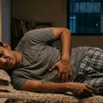 রাতে বুক জ্বালা, মুখে টক স্বাদ? ঘুমের ভঙ্গি বদলেই কমতে পারে অ্যাসিড রিফ্লাক্সের অস্বস্তি