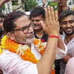 বাঁকিপুরে বিজেপিকে বড় ধাক্কা, প্রথম নির্বাচনী লড়াইয়েই জিতলেন প্রশান্ত কিশোর