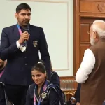 ‘নরেন্দ্র’ নামটাই অপছন্দ হয়ে গিয়েছিল! পাক বক্সারের মজার মন্তব্য শুনে হেসে ফেললেন মোদী