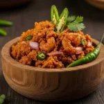 বর্ষার দুপুরে গরম ভাতের সঙ্গী আম-চিংড়ির ভর্তা, অল্প আয়াসেই জমবে টক-ঝাল স্বাদ