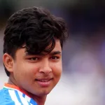 বৈভবকে দ্রুত টেস্টে দেখতে চান দ্রাবিড়, গম্ভীরকে কেন এই বার্তা প্রাক্তন কোচের?